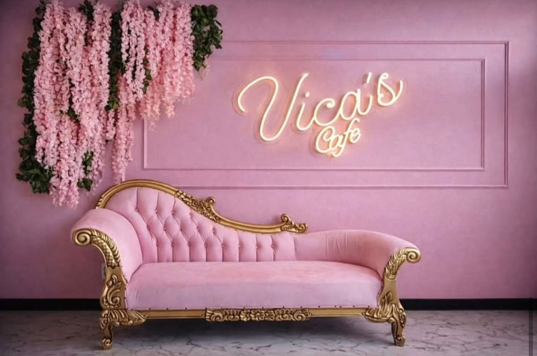 Vica's Cafe